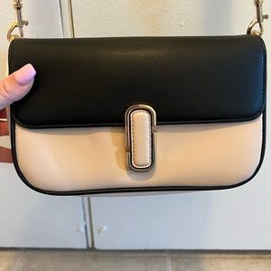 Marc Jacob’s Shoulder/crossbody bag